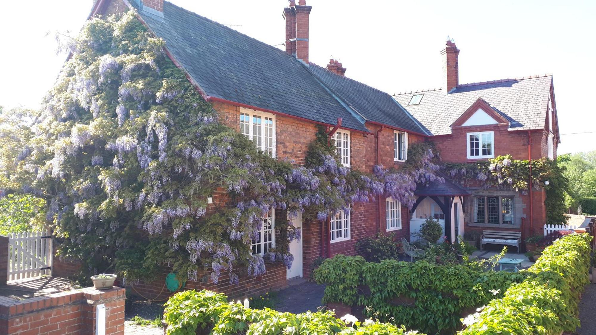 Cotton Farm Bed & Breakfast Chester Exterior photo