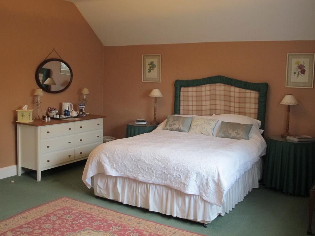 Cotton Farm Bed & Breakfast Chester Room photo