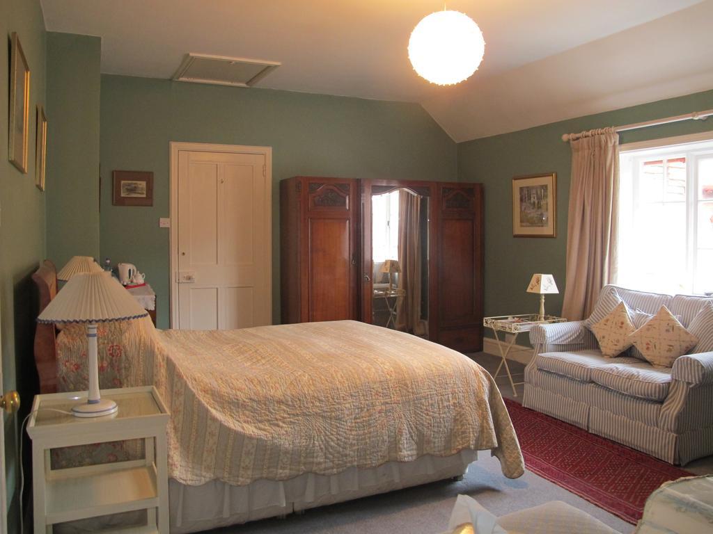 Cotton Farm Bed & Breakfast Chester Room photo